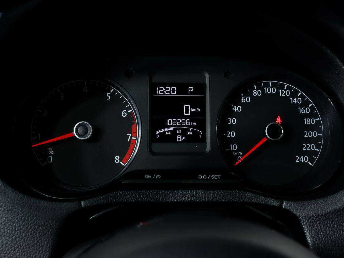 Купить Volkswagen Polo с пробегом. Фото: #13