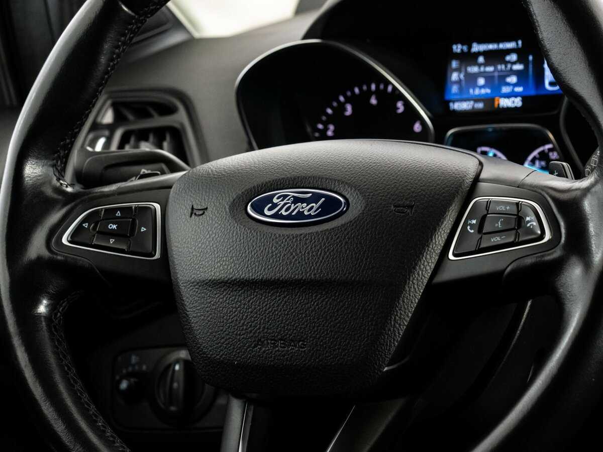 Купить Ford Kuga с пробегом. Фото: #10