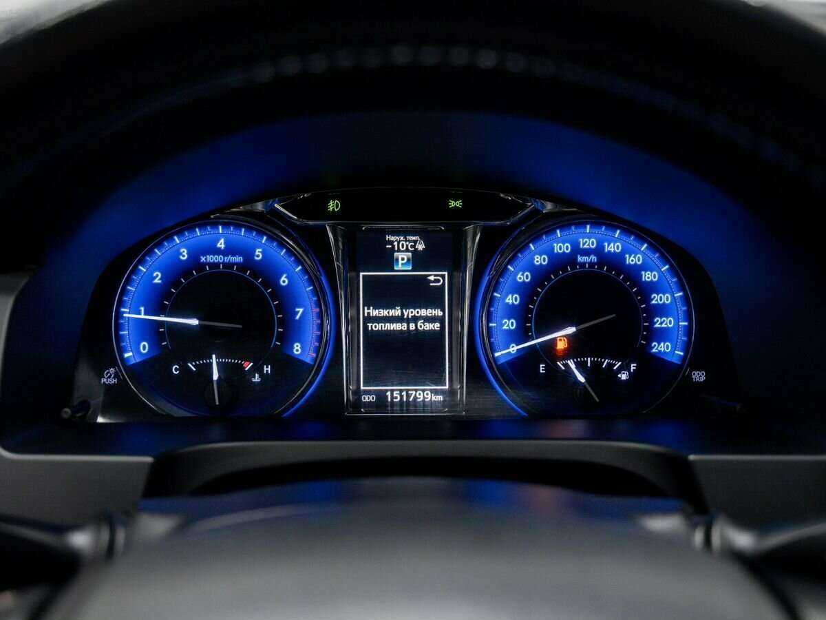 Купить Toyota Camry с пробегом. Фото: #26