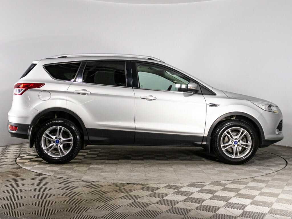 Купить Ford Kuga с пробегом. Фото: #3