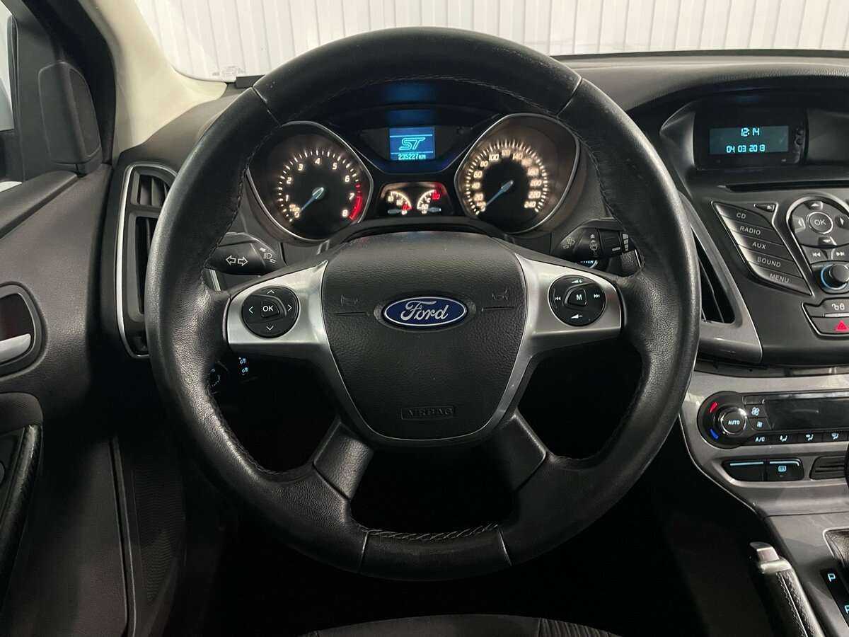 Купить Ford Focus с пробегом. Фото: #9