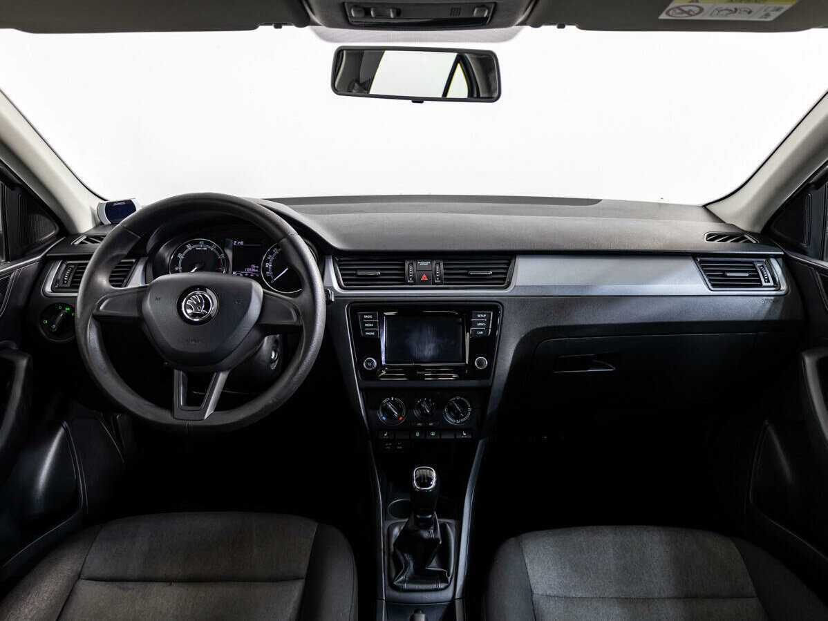 Купить Skoda Rapid с пробегом. Фото: #8