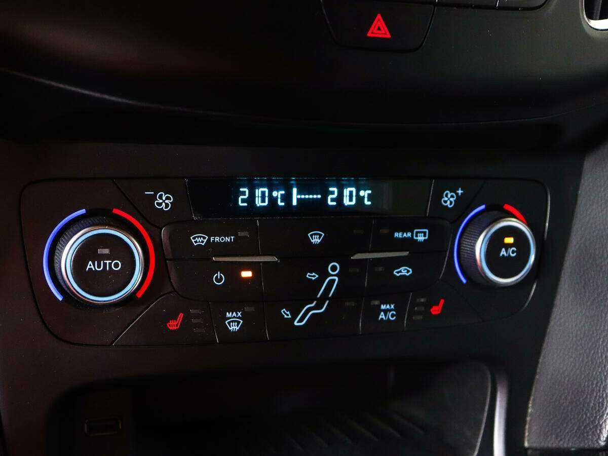 Купить Ford Focus с пробегом. Фото: #16