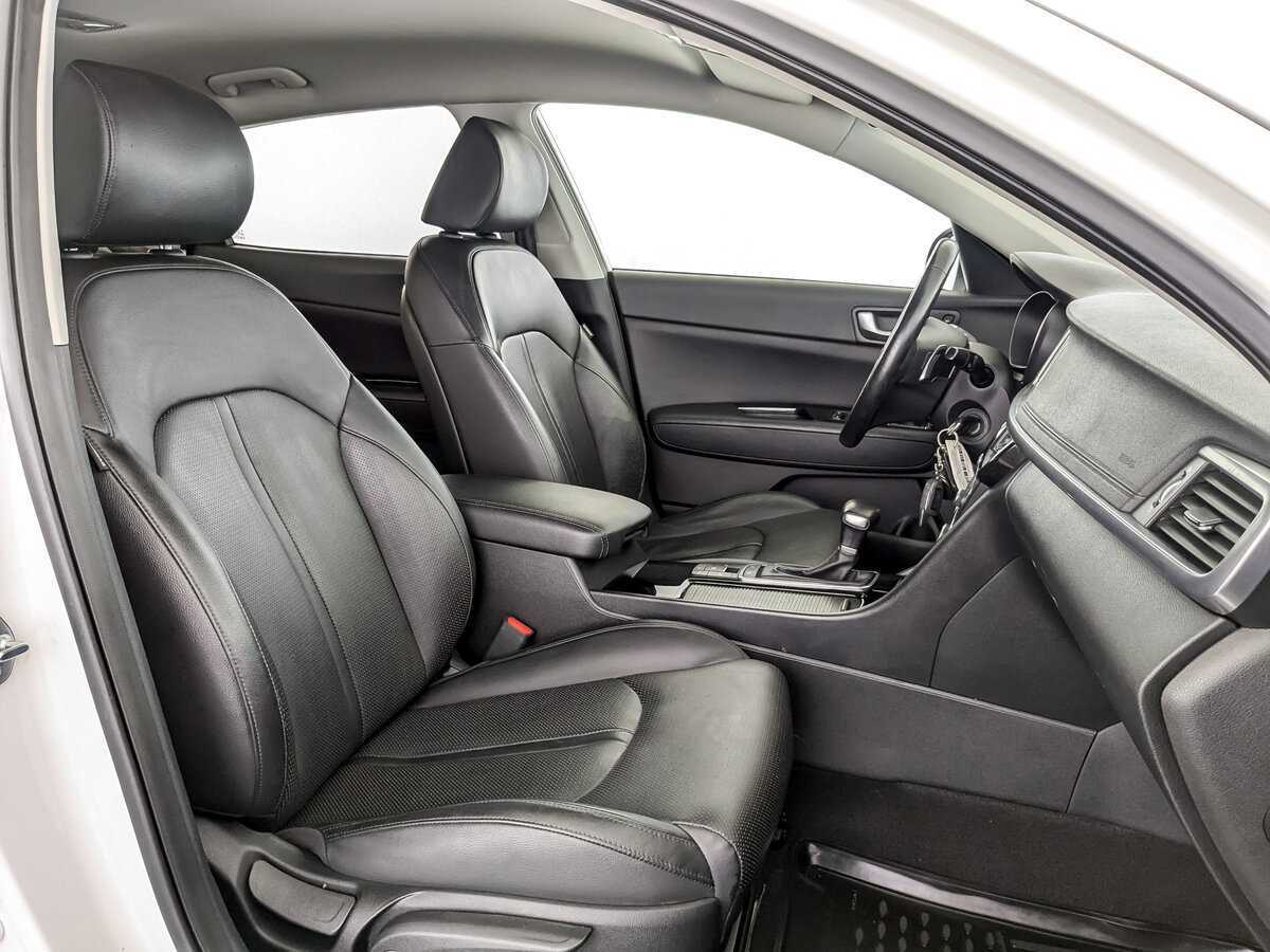 Купить Kia Optima с пробегом. Фото: #18