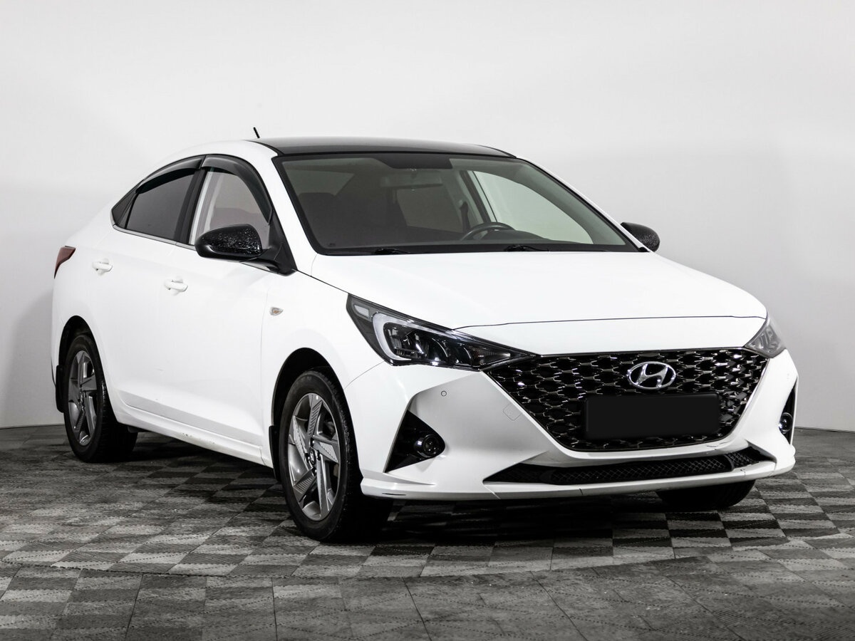 Купить Hyundai Solaris с пробегом. Фото: #2