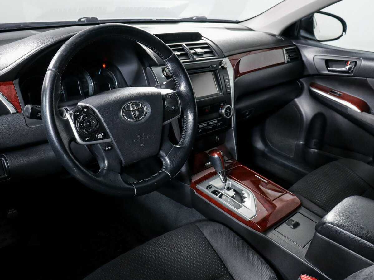 Купить Toyota Camry с пробегом. Фото: #12