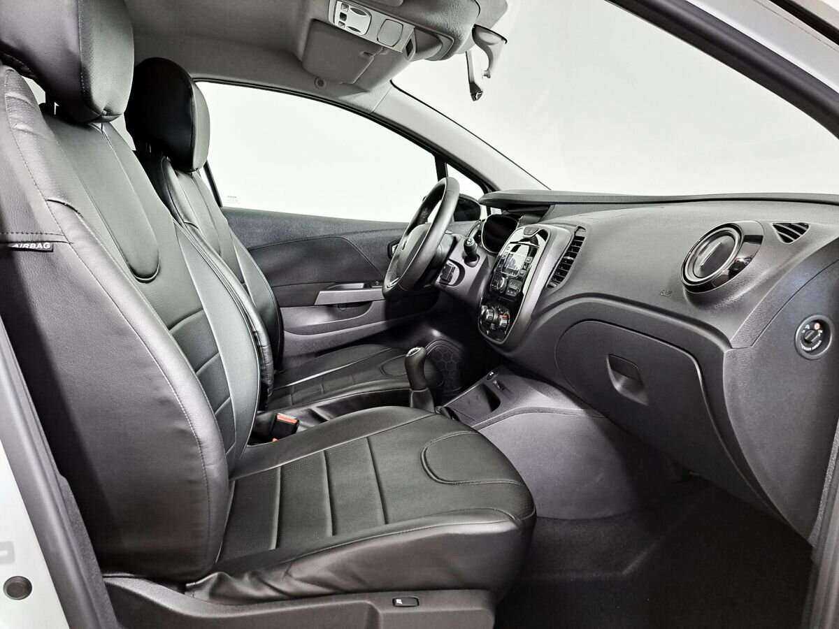 Купить Renault Kaptur с пробегом. Фото: #5