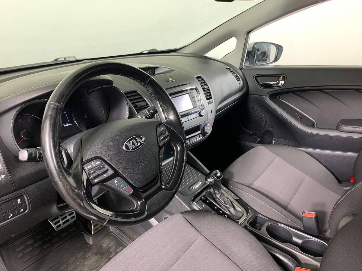 Купить Kia Cerato с пробегом. Фото: #10