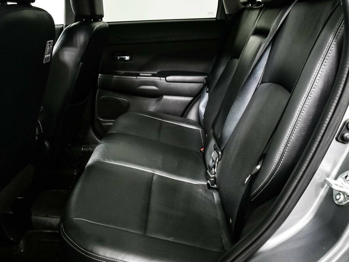 Купить Mitsubishi ASX с пробегом. Фото: #11