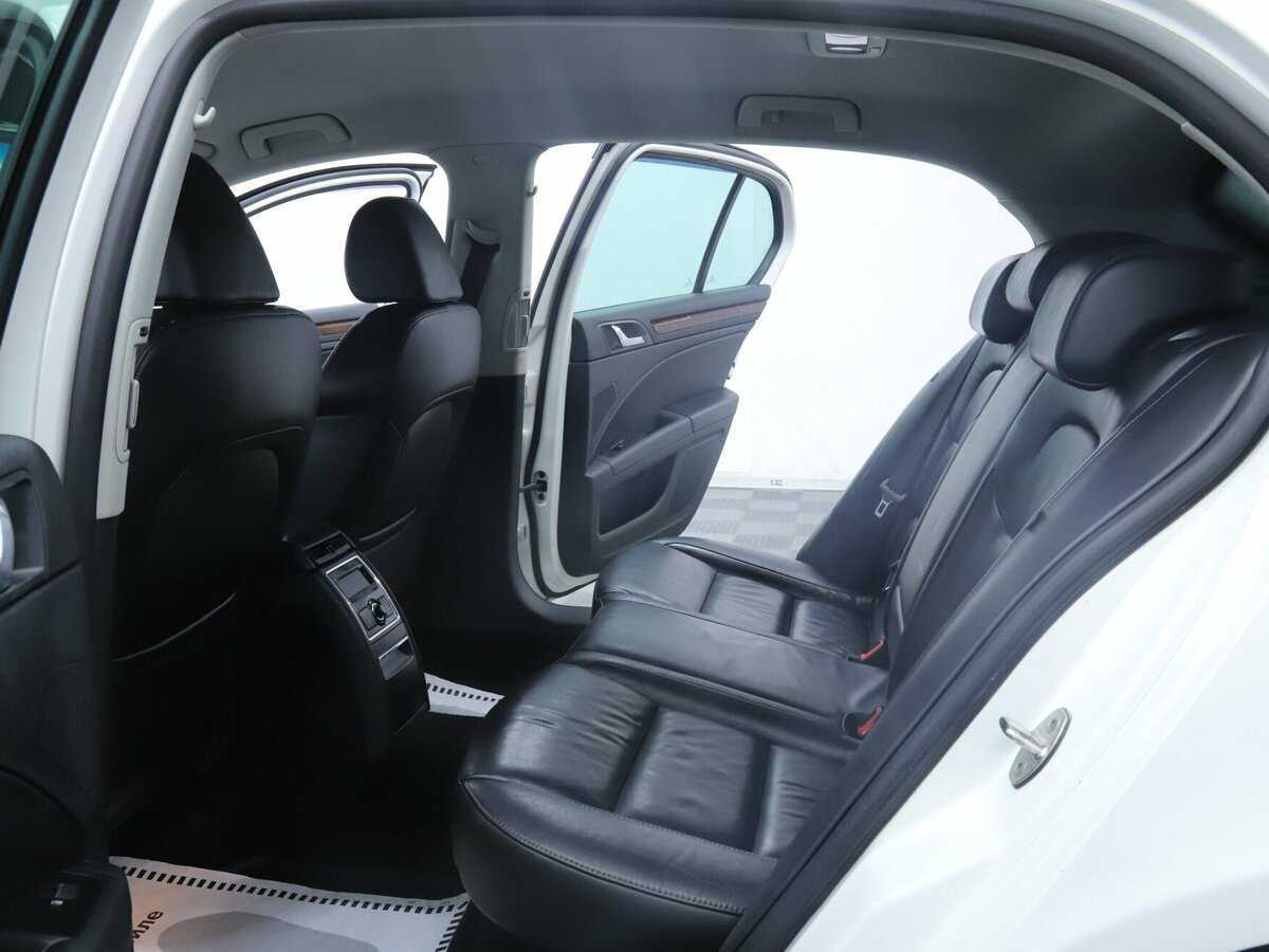 Купить Skoda Superb с пробегом. Фото: #15