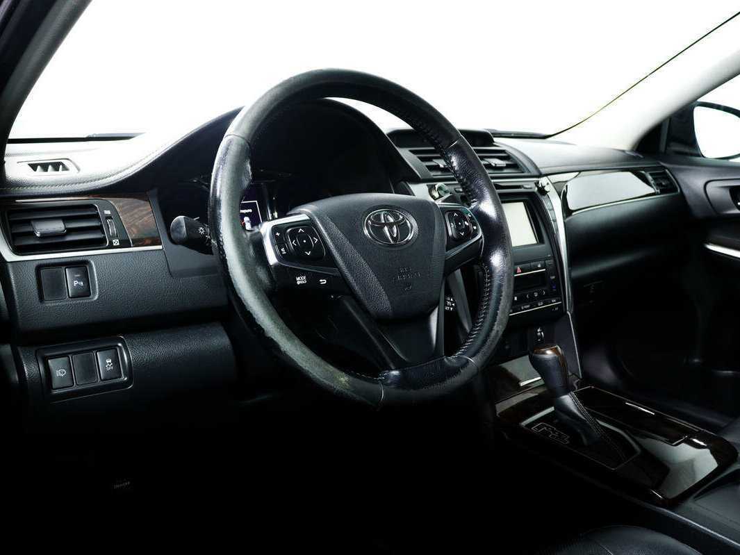 Купить Toyota Camry с пробегом. Фото: #12