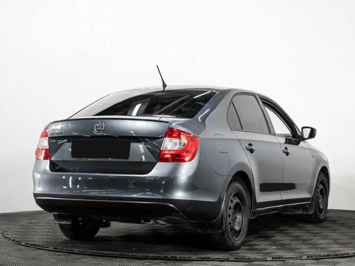 Купить Skoda Rapid с пробегом. Фото: #3