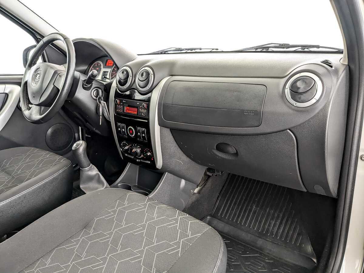 Купить Lada (ВАЗ) Largus с пробегом. Фото: #8