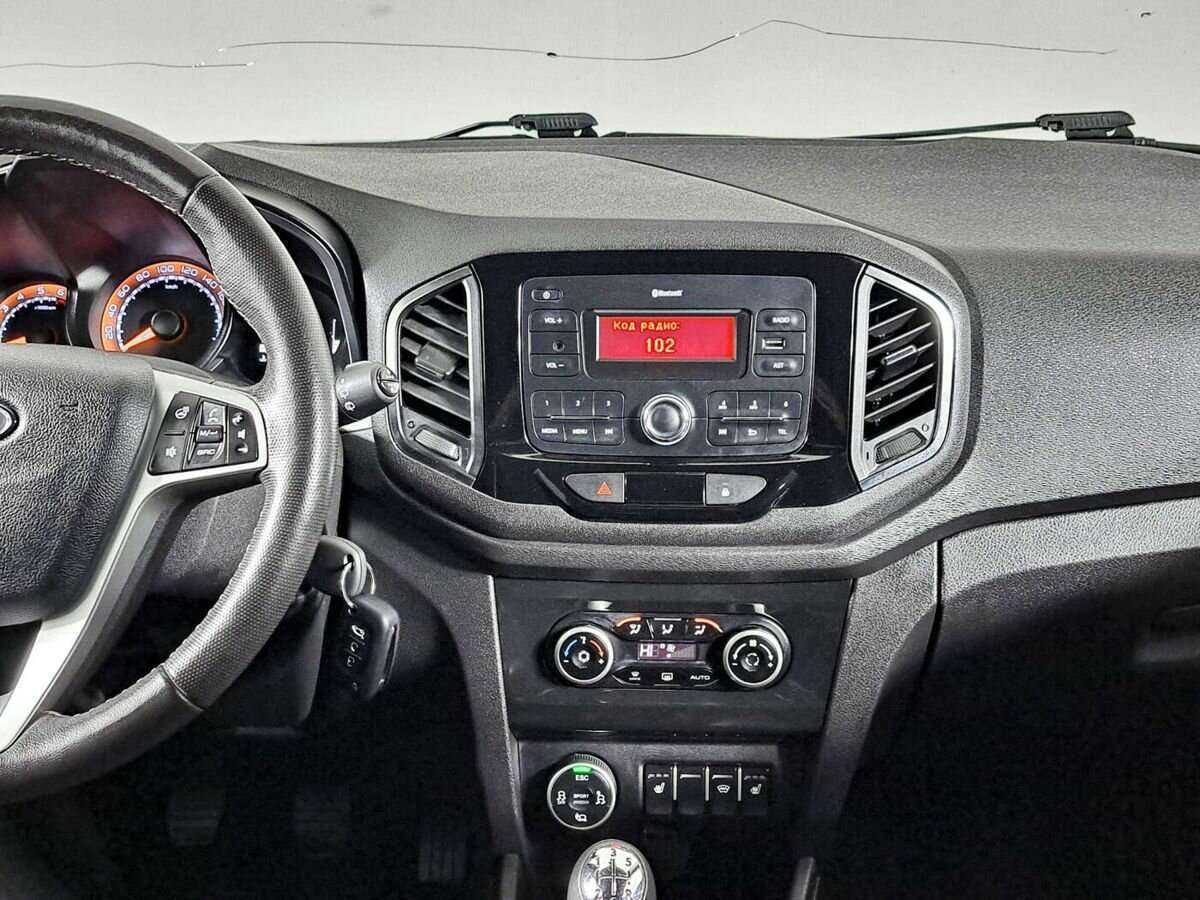 Купить Lada (ВАЗ) XRAY с пробегом. Фото: #12