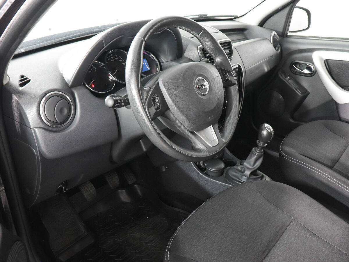 Купить Nissan Terrano с пробегом. Фото: #8