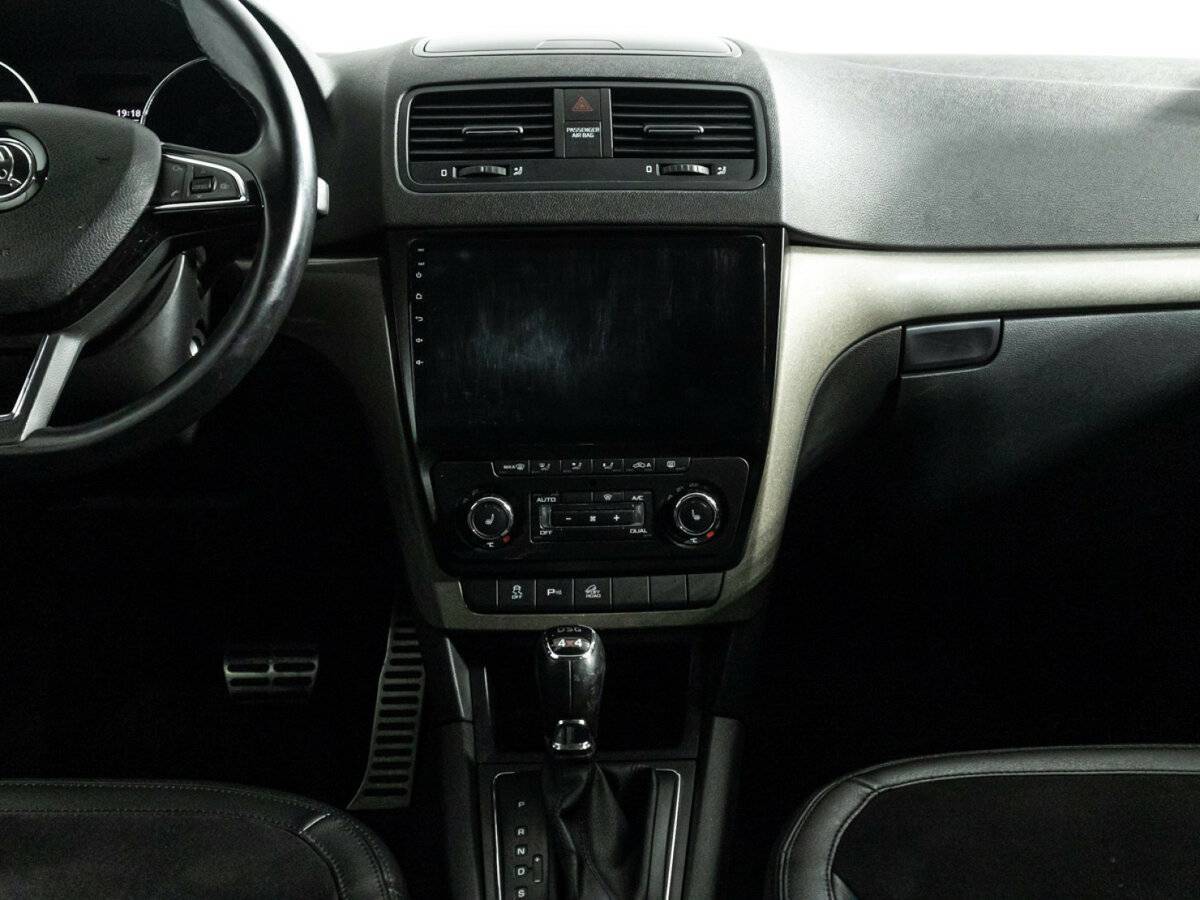 Купить Skoda Yeti с пробегом. Фото: #13
