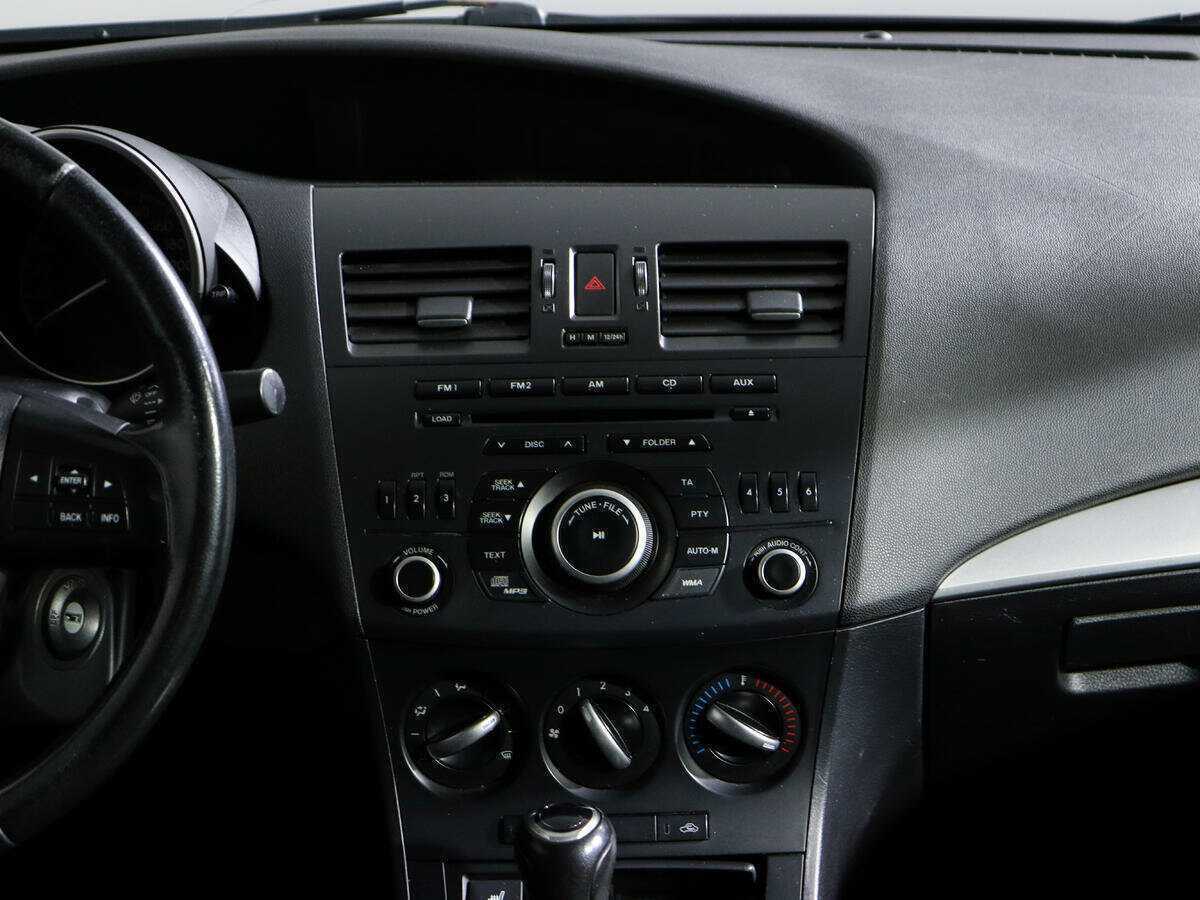 Купить Mazda 3 с пробегом. Фото: #10