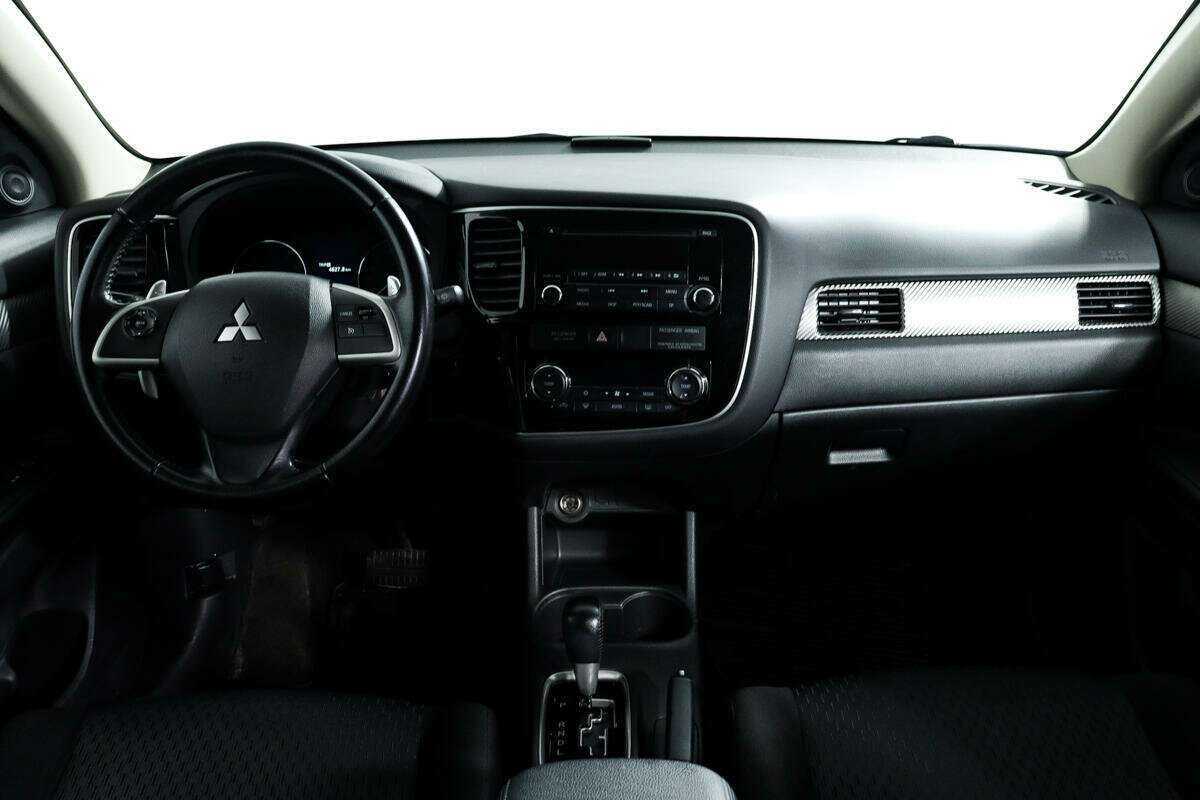 Купить Mitsubishi Outlander с пробегом. Фото: #10