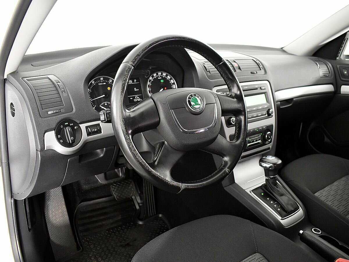 Купить Skoda Octavia с пробегом. Фото: #6