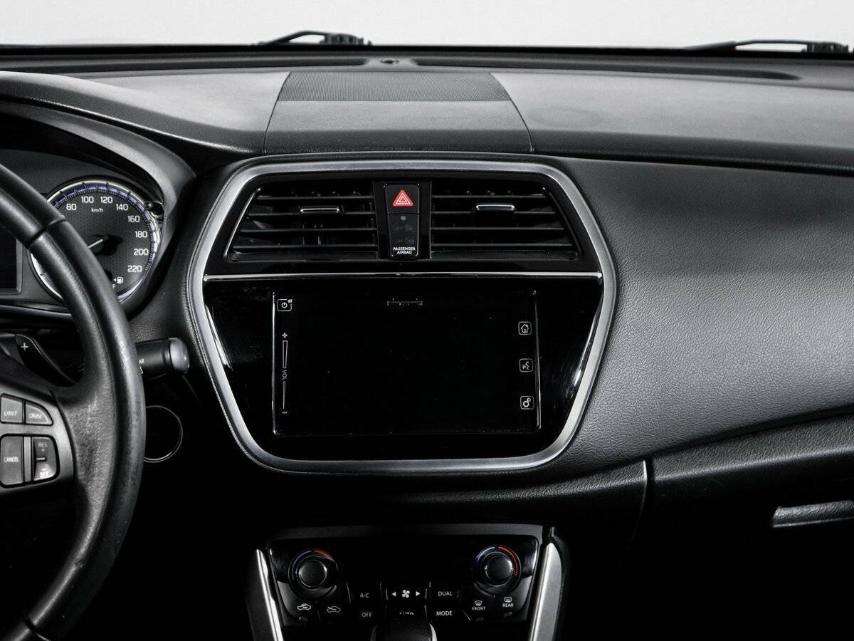 Купить Suzuki SX4 с пробегом. Фото: #12