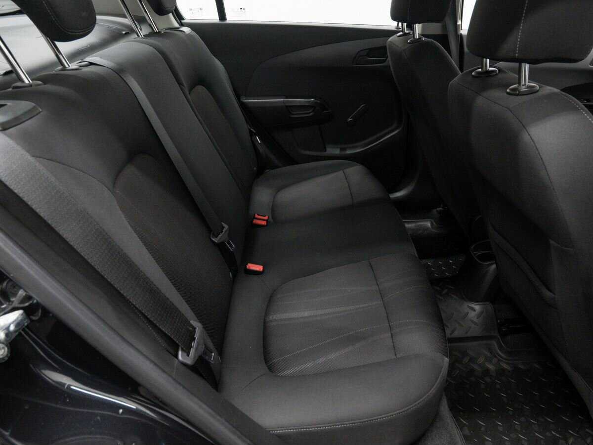 Купить Chevrolet Aveo с пробегом. Фото: #5