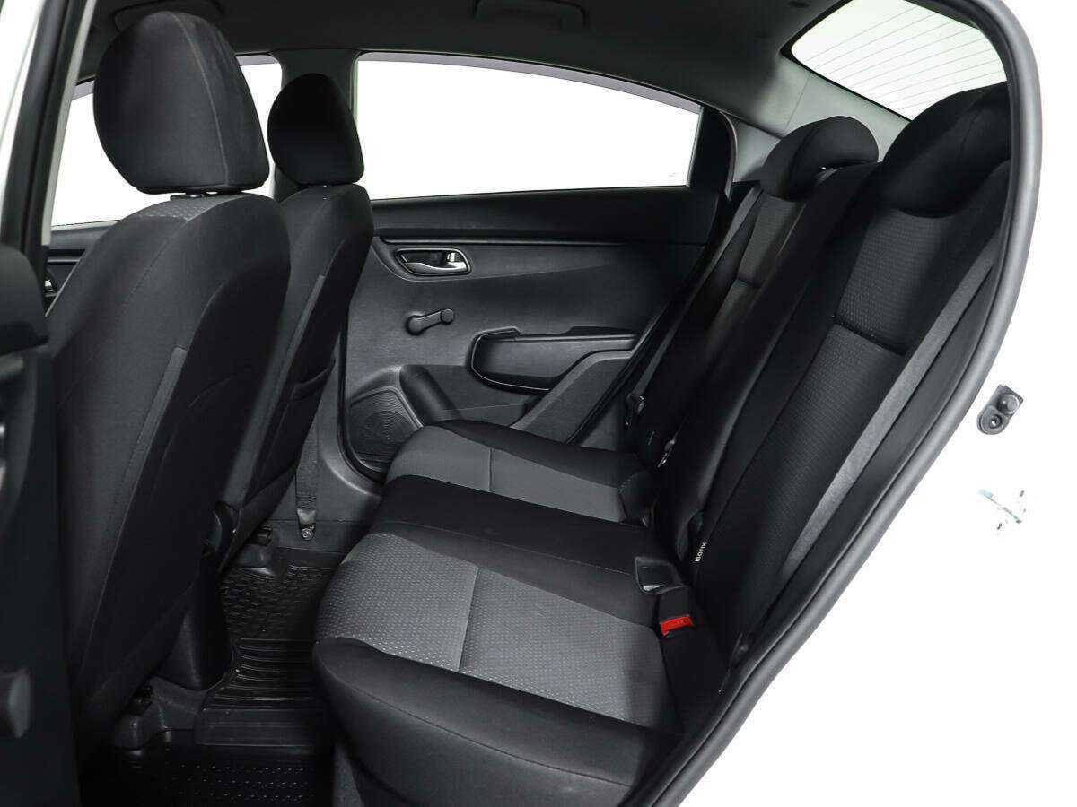 Купить Kia Rio с пробегом. Фото: #9