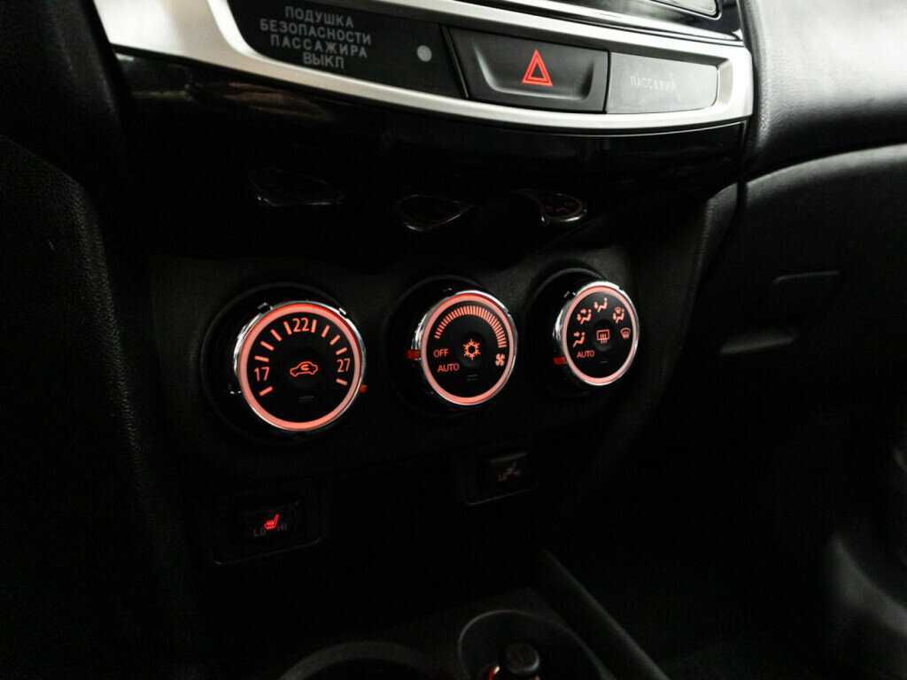 Купить Mitsubishi ASX с пробегом. Фото: #15