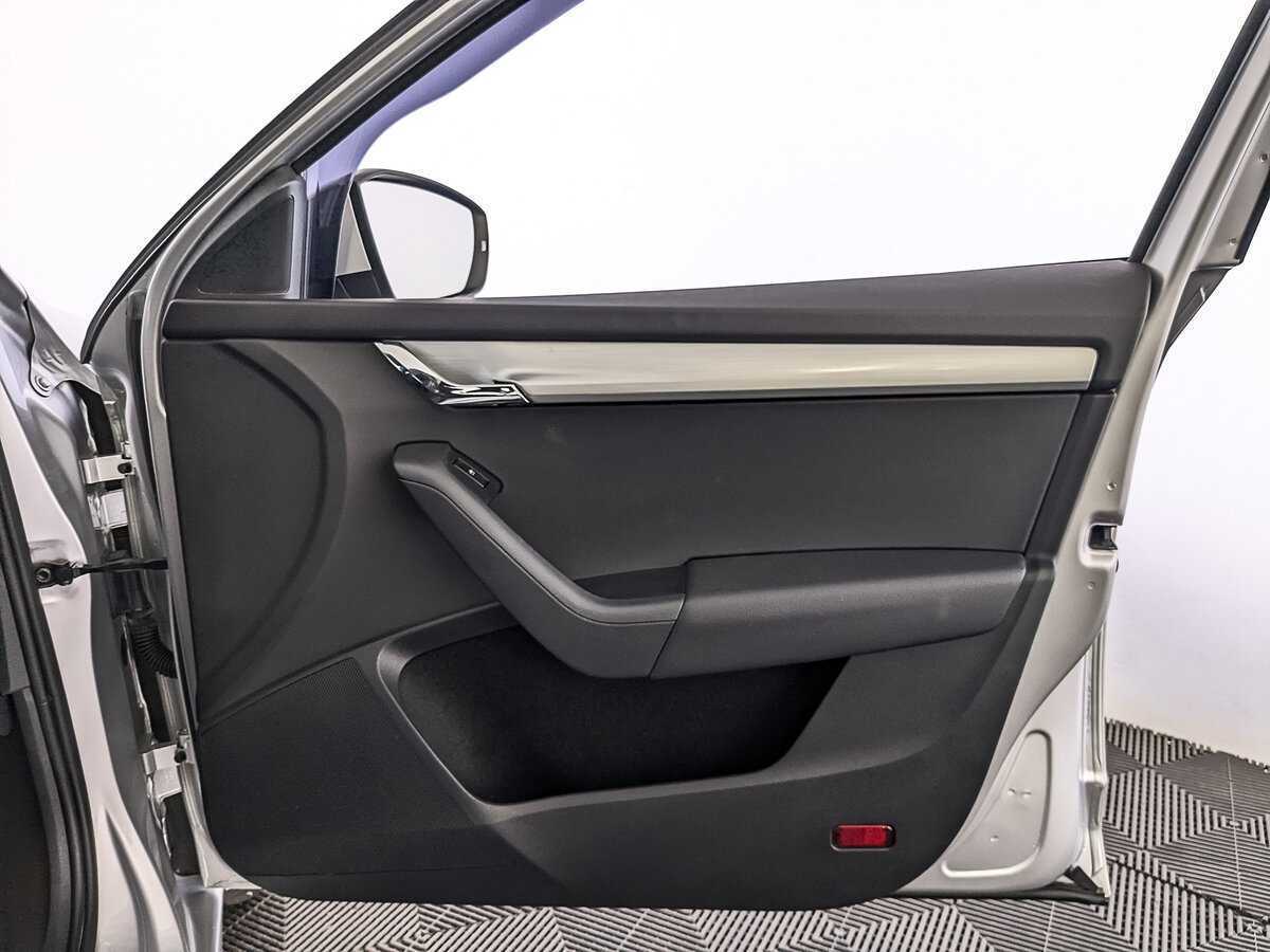 Купить Skoda Octavia с пробегом. Фото: #24