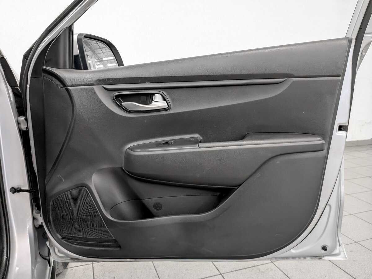 Купить Kia Rio с пробегом. Фото: #20