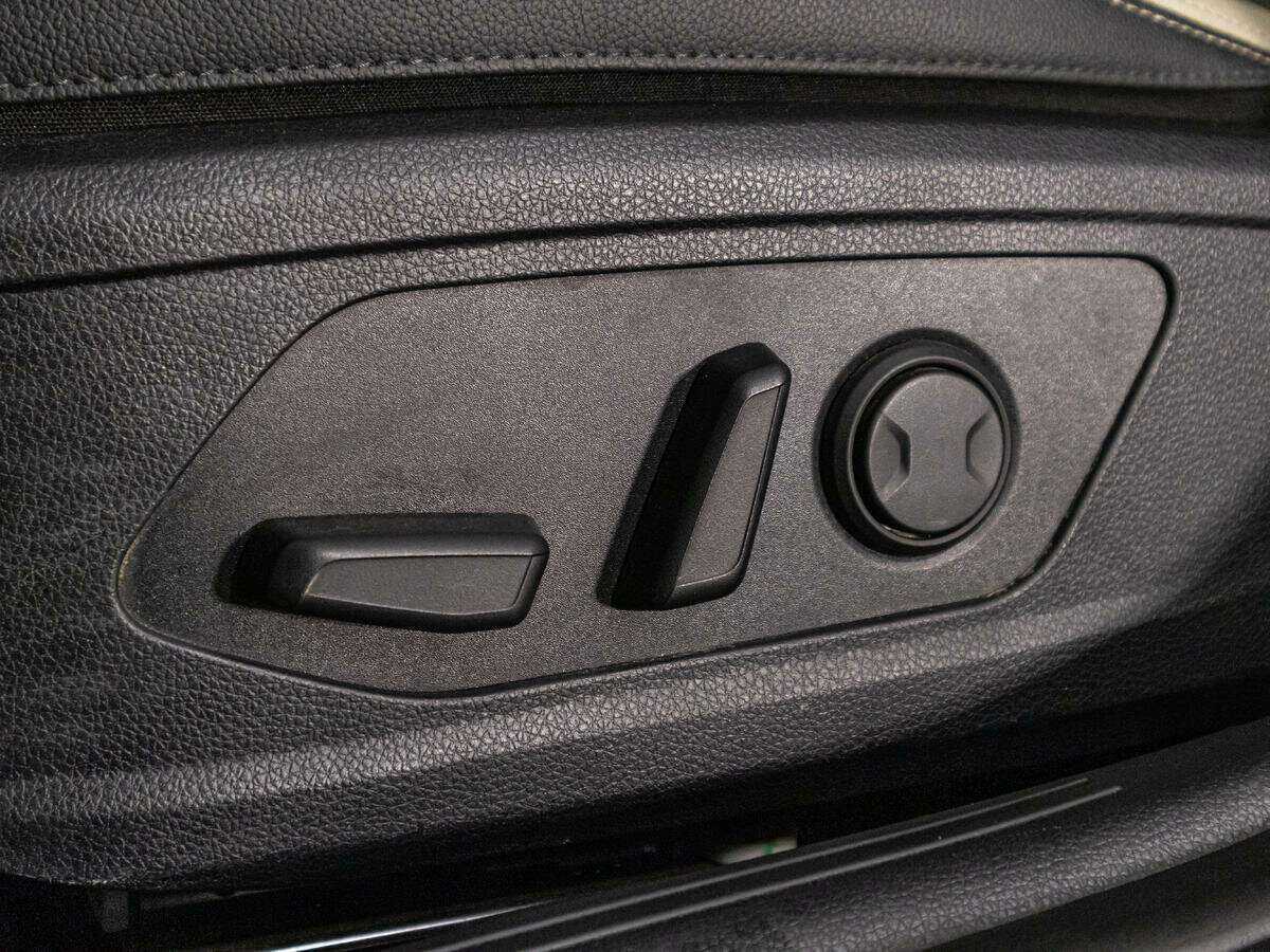 Купить Kia K5 с пробегом. Фото: #17