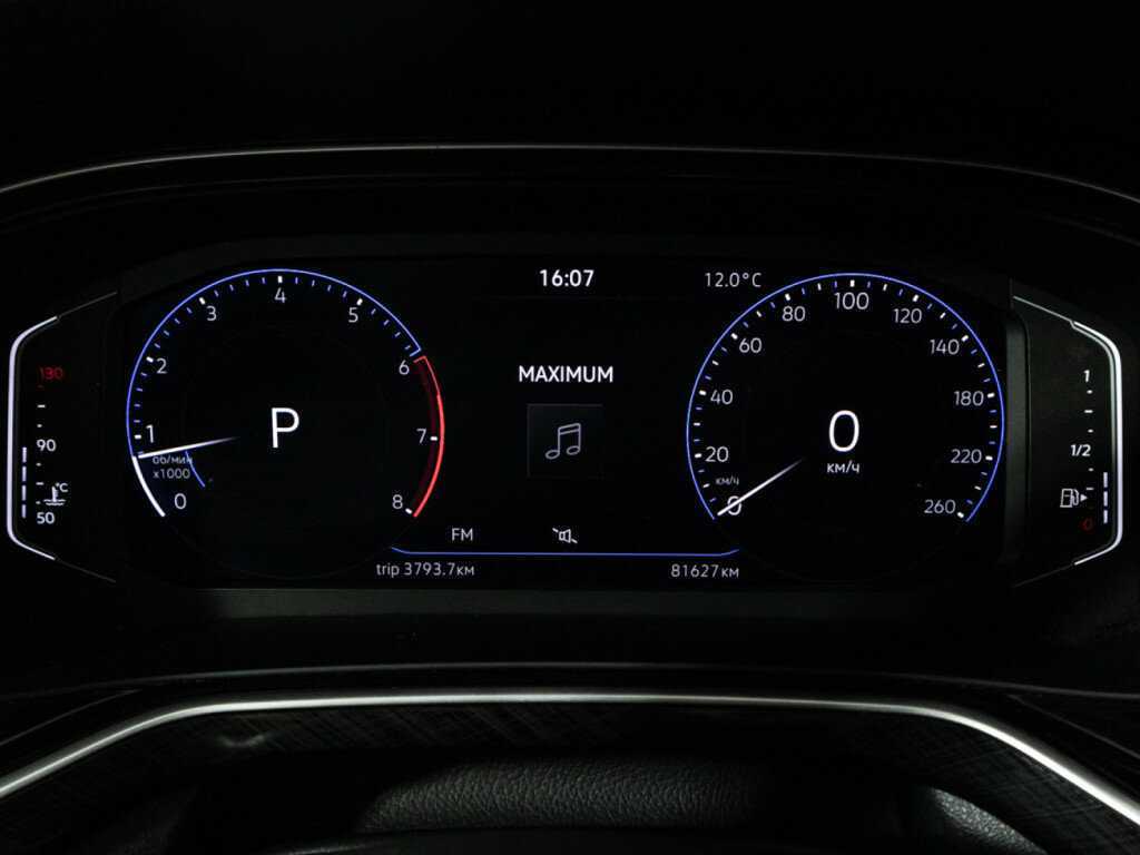 Купить Volkswagen Polo с пробегом. Фото: #11