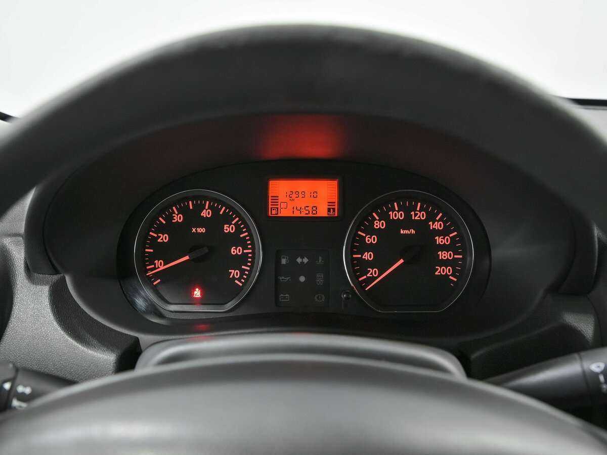 Купить Nissan Almera с пробегом. Фото: #7