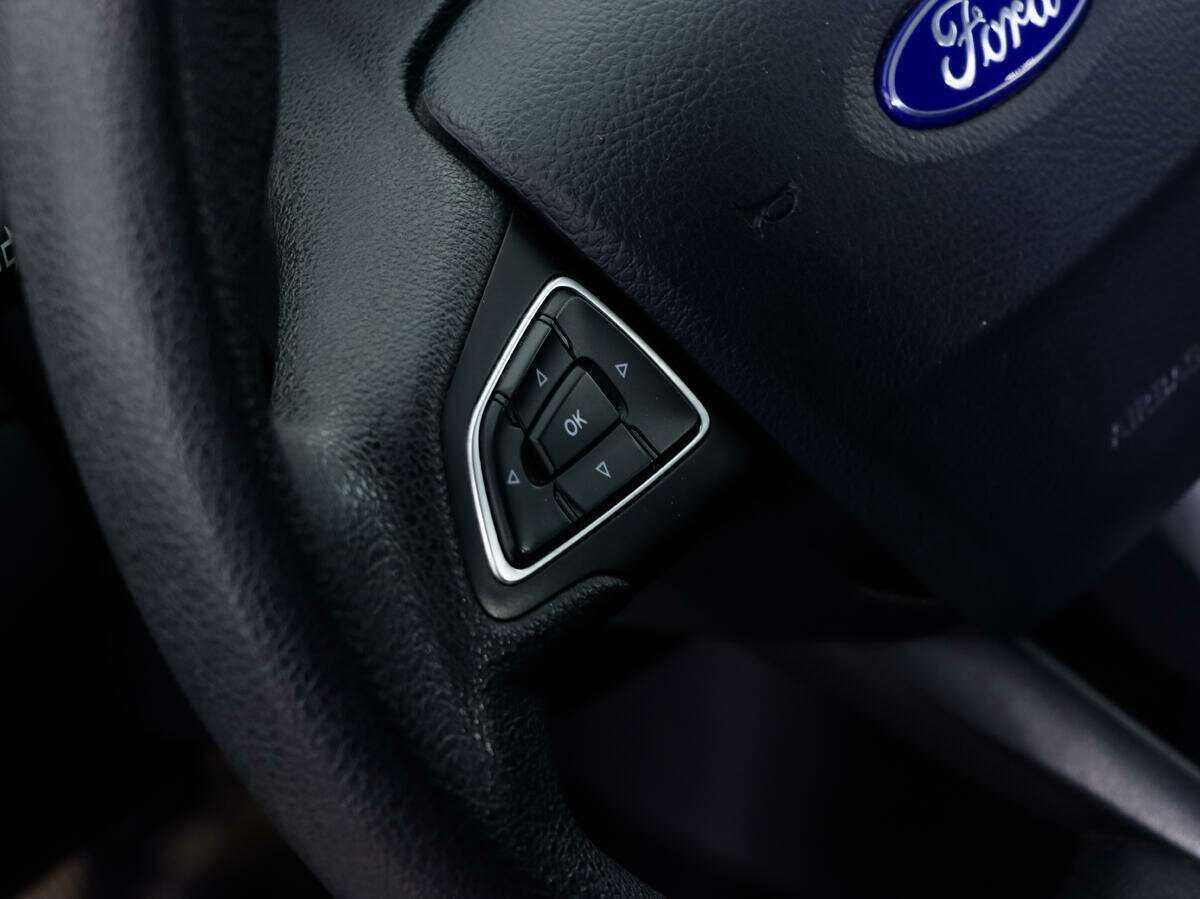 Купить Ford Focus с пробегом. Фото: #11
