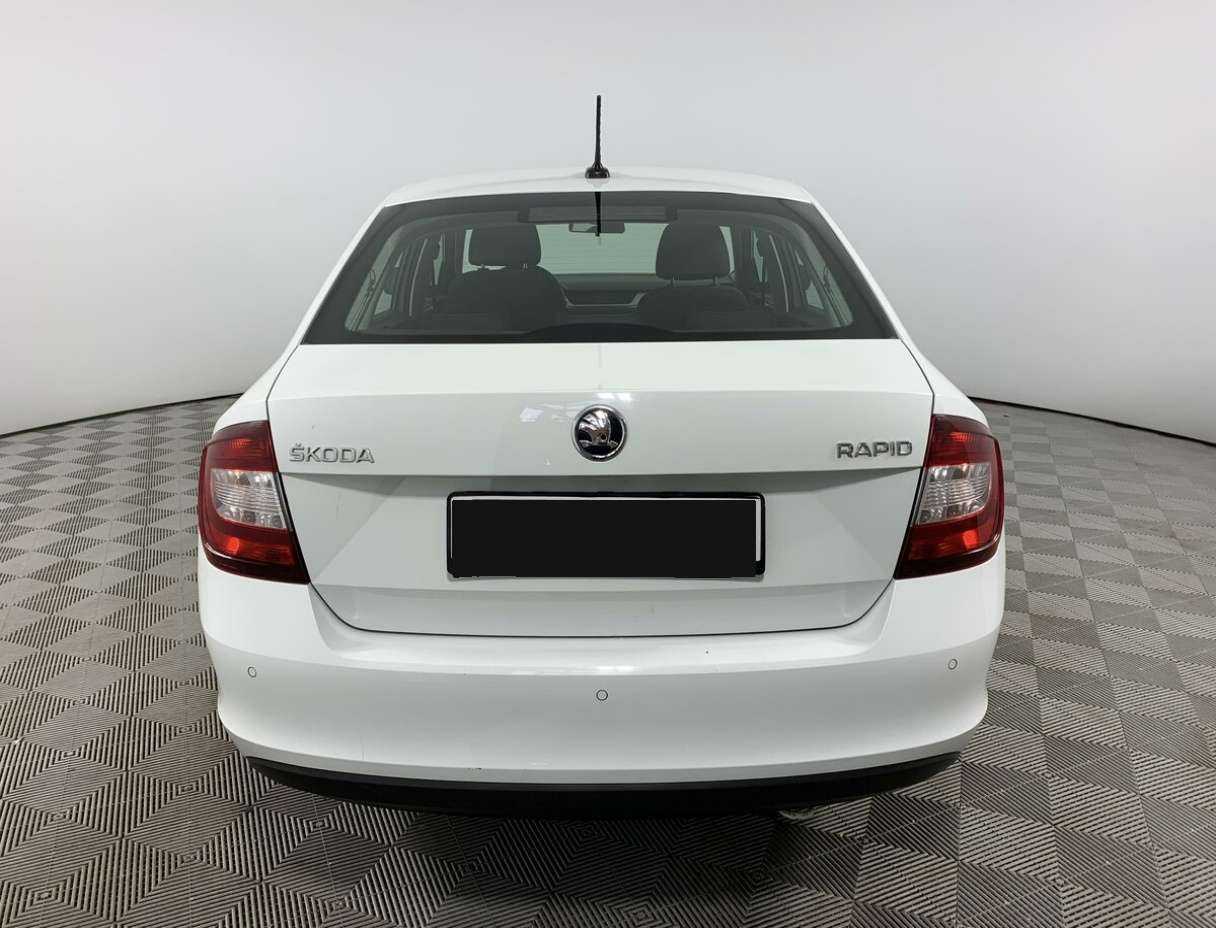 Купить Skoda Rapid с пробегом. Фото: #5