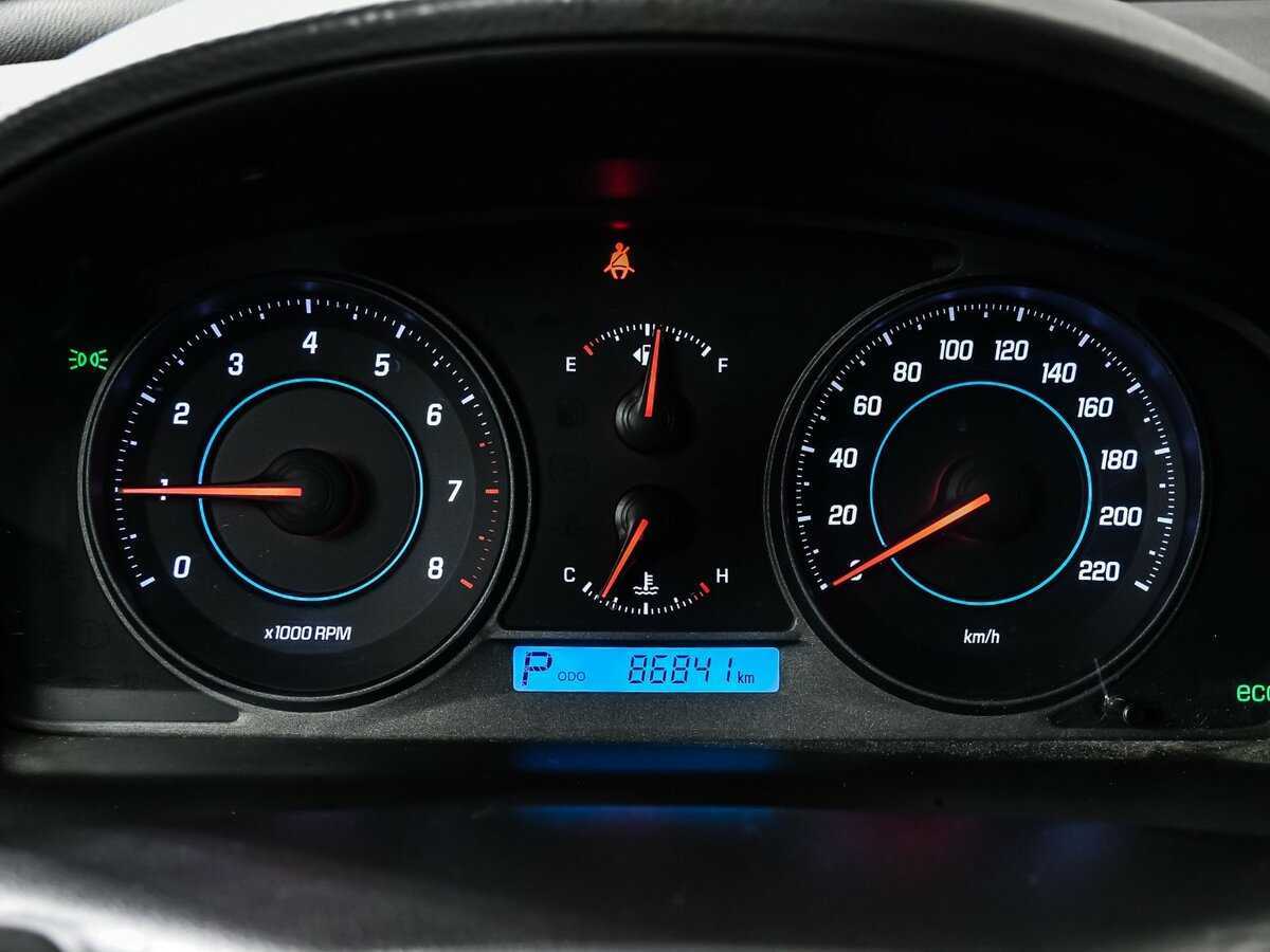 Купить Chevrolet Captiva с пробегом. Фото: #9