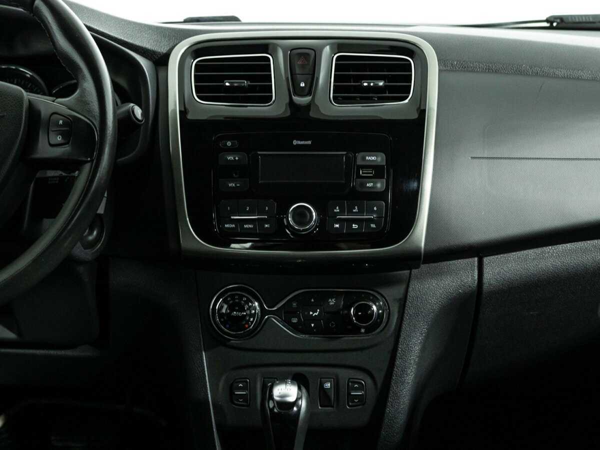 Купить Renault Sandero с пробегом. Фото: #13