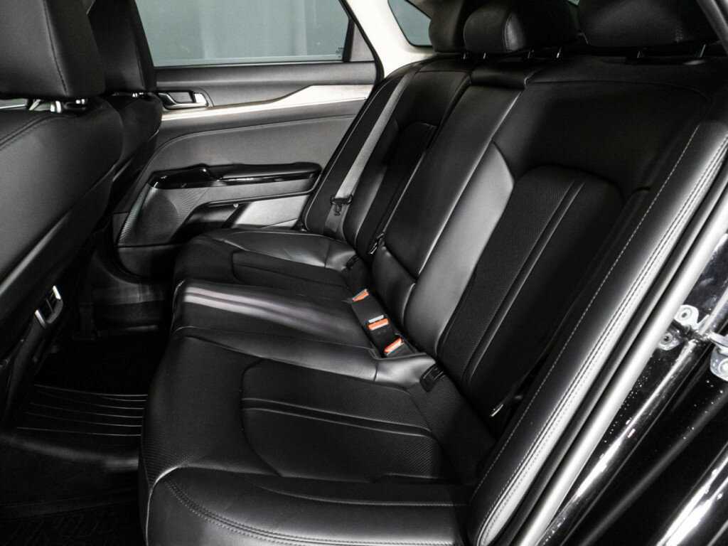 Купить Kia K5 с пробегом. Фото: #9