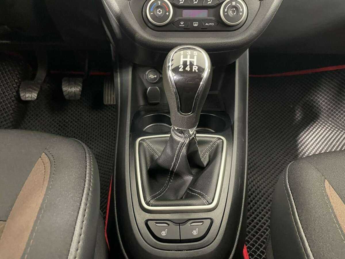 Купить Lada (ВАЗ) Vesta с пробегом. Фото: #12