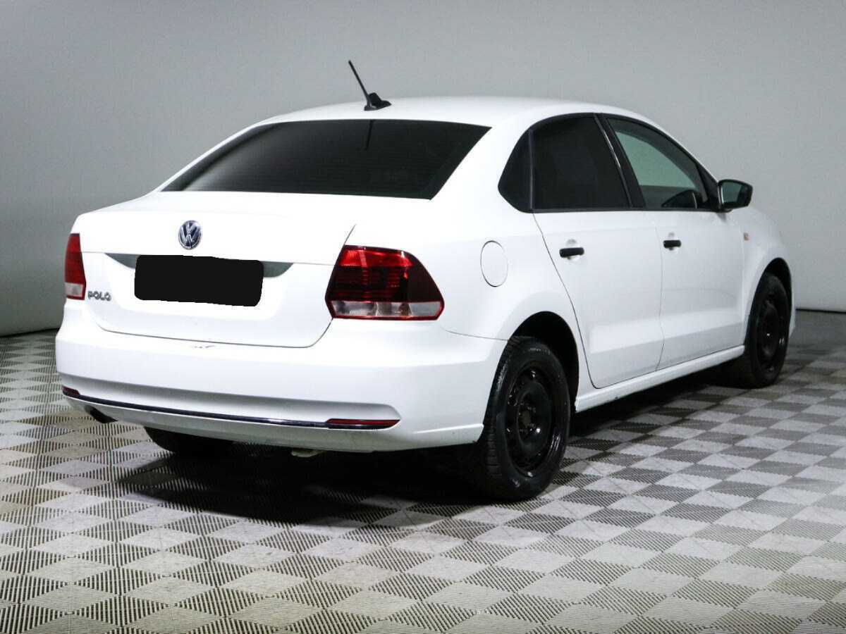 Купить Volkswagen Polo с пробегом. Фото: #3