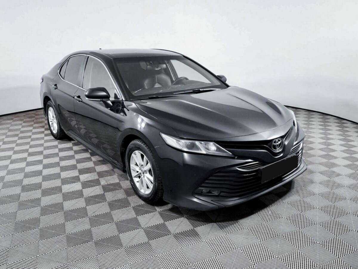 Купить Toyota Camry с пробегом. Фото: #2