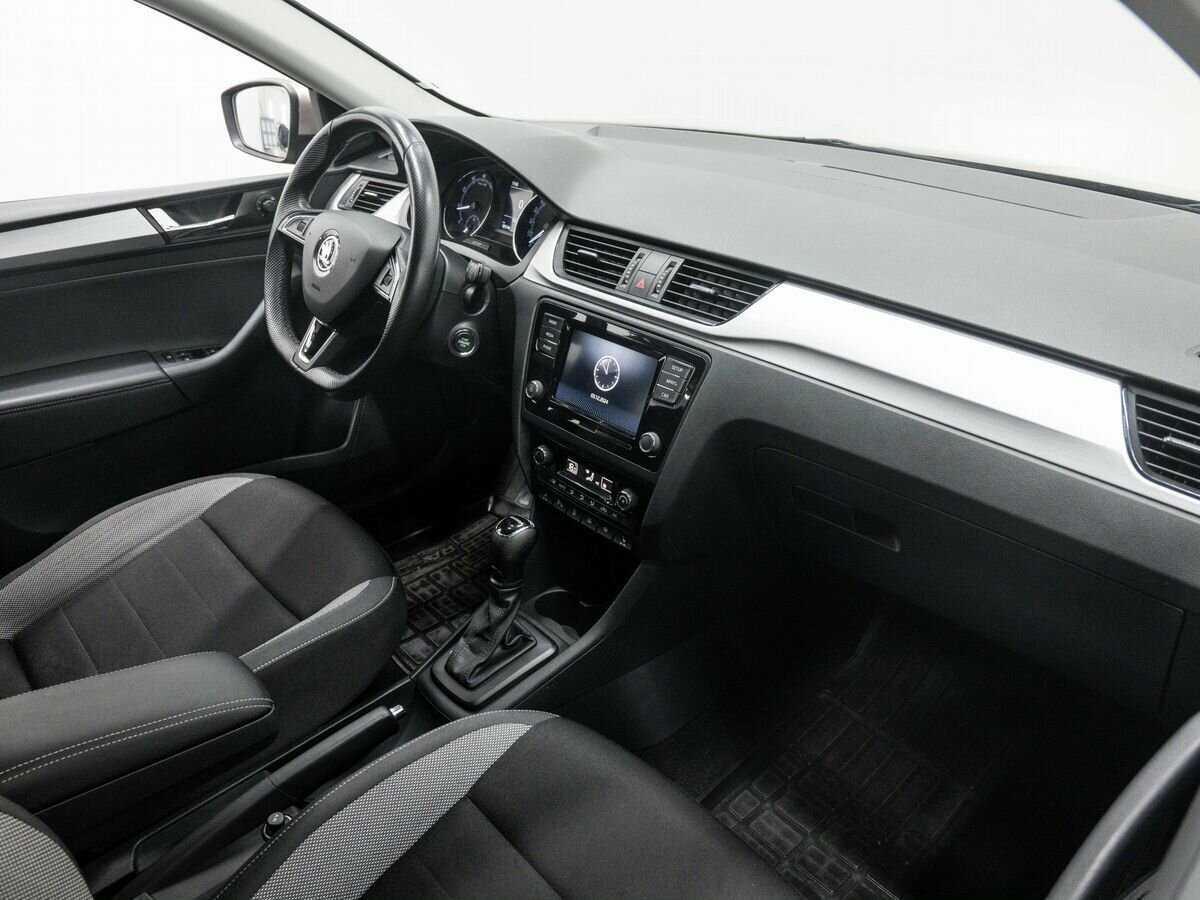 Купить Skoda Rapid с пробегом. Фото: #7