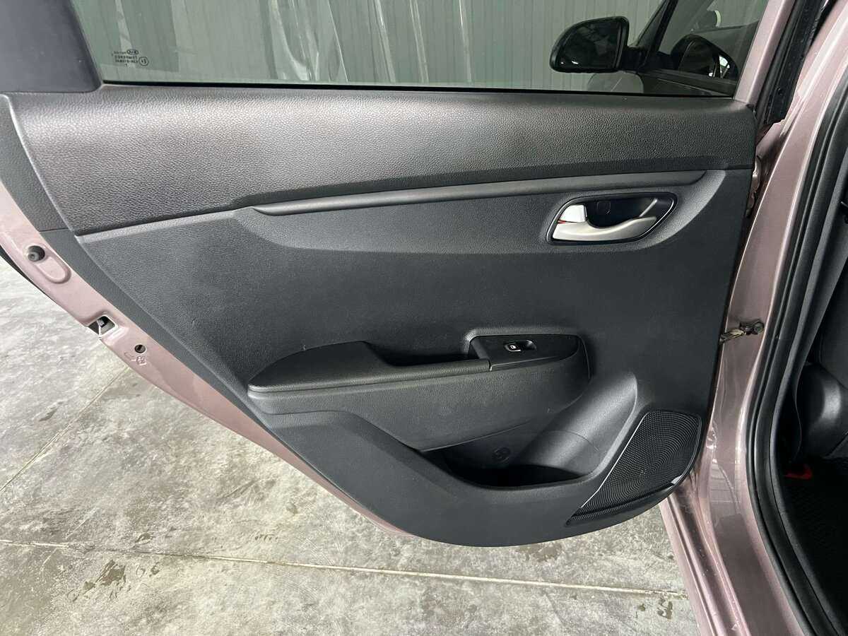 Купить Kia Rio с пробегом. Фото: #15