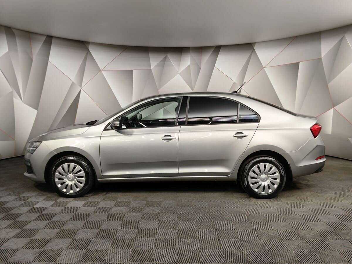 Купить Skoda Rapid с пробегом. Фото: #4