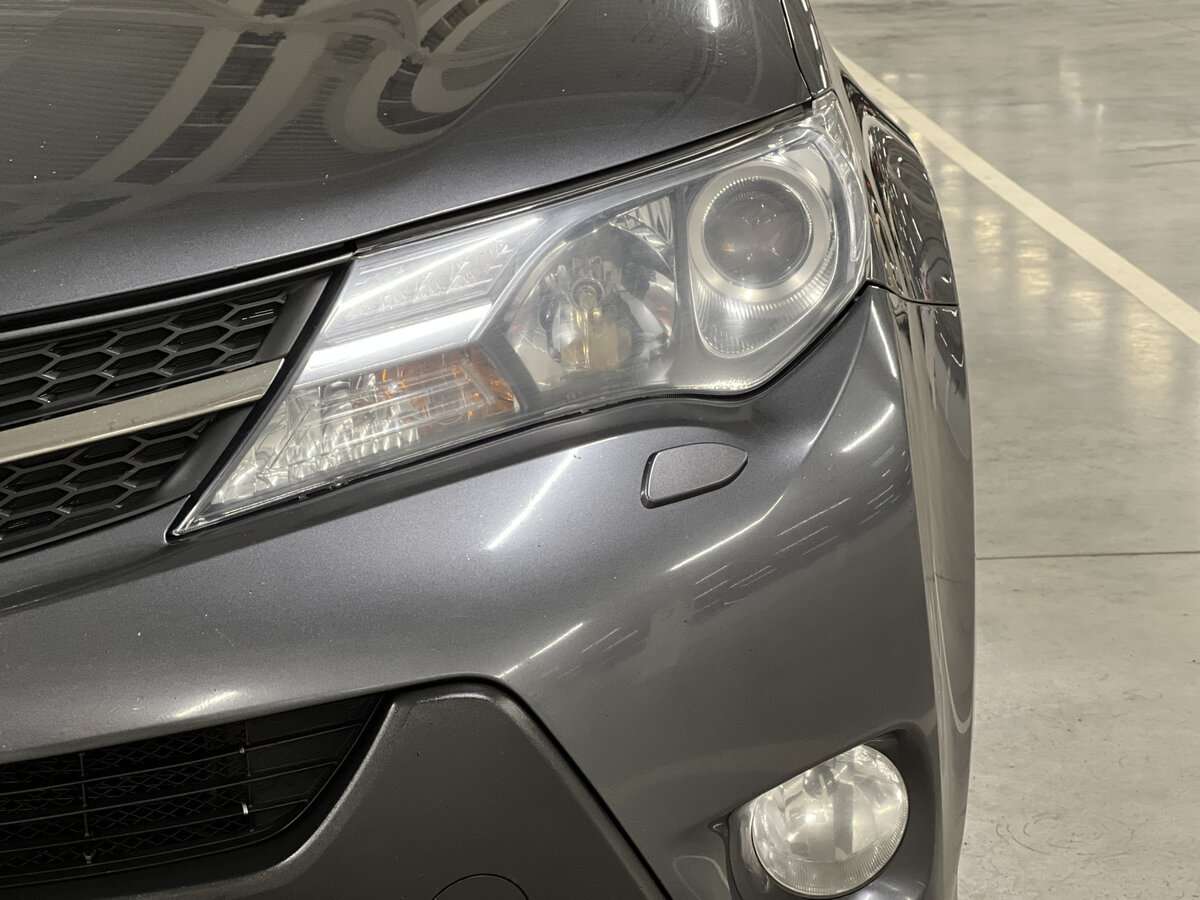 Купить Toyota RAV4 с пробегом. Фото: #16
