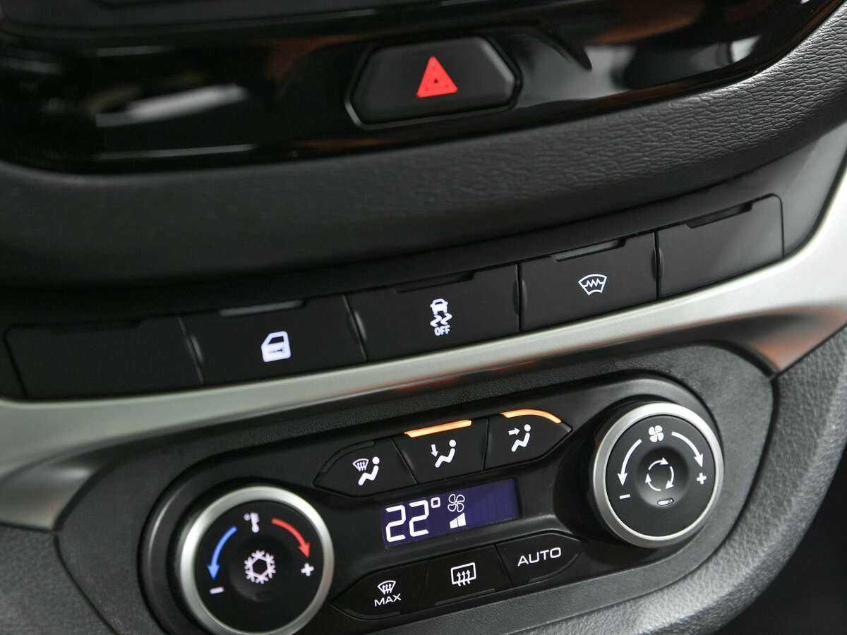 Купить Lada (ВАЗ) Vesta с пробегом. Фото: #11