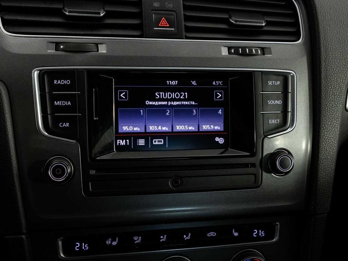 Купить Volkswagen Golf с пробегом. Фото: #10