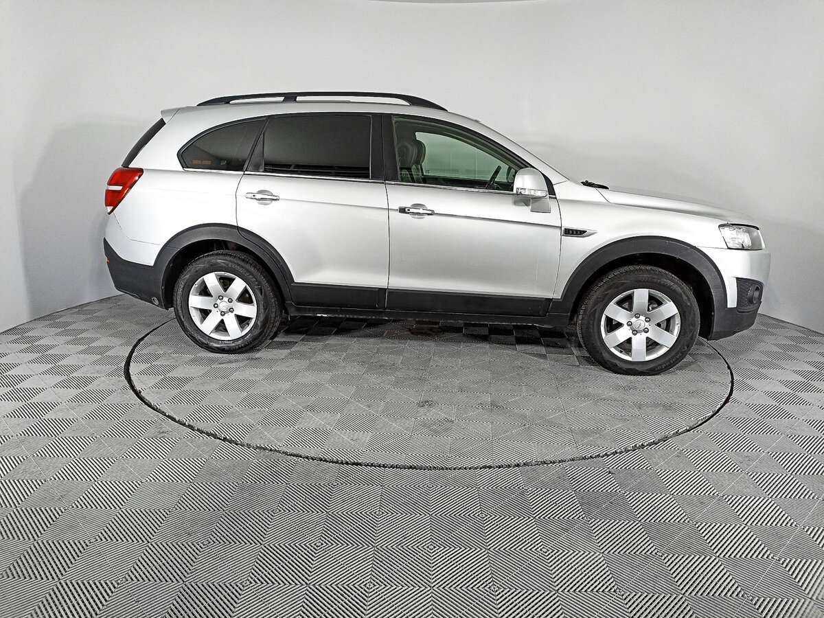 Купить Chevrolet Captiva с пробегом. Фото: #3