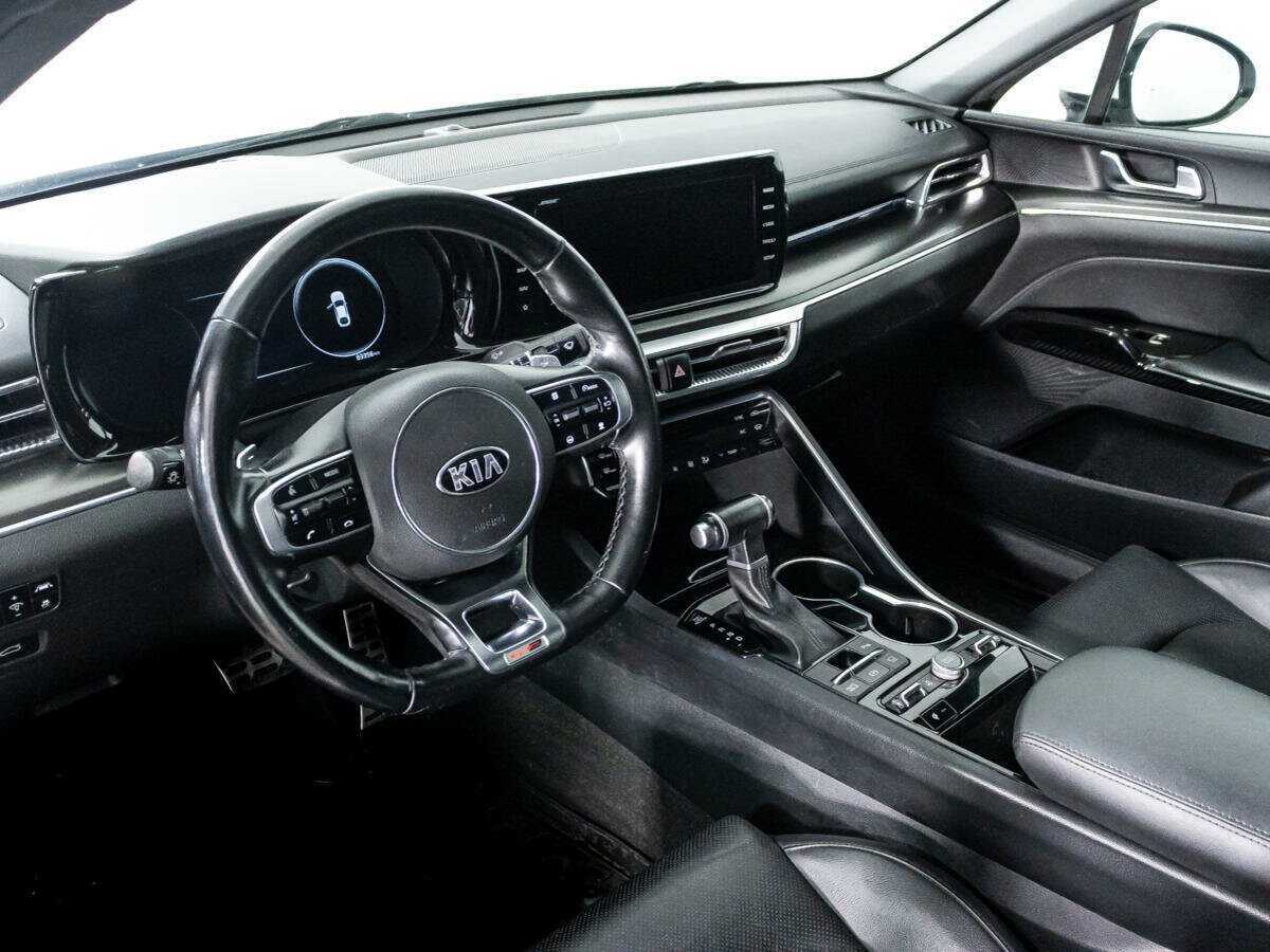 Купить Kia K5 с пробегом. Фото: #10