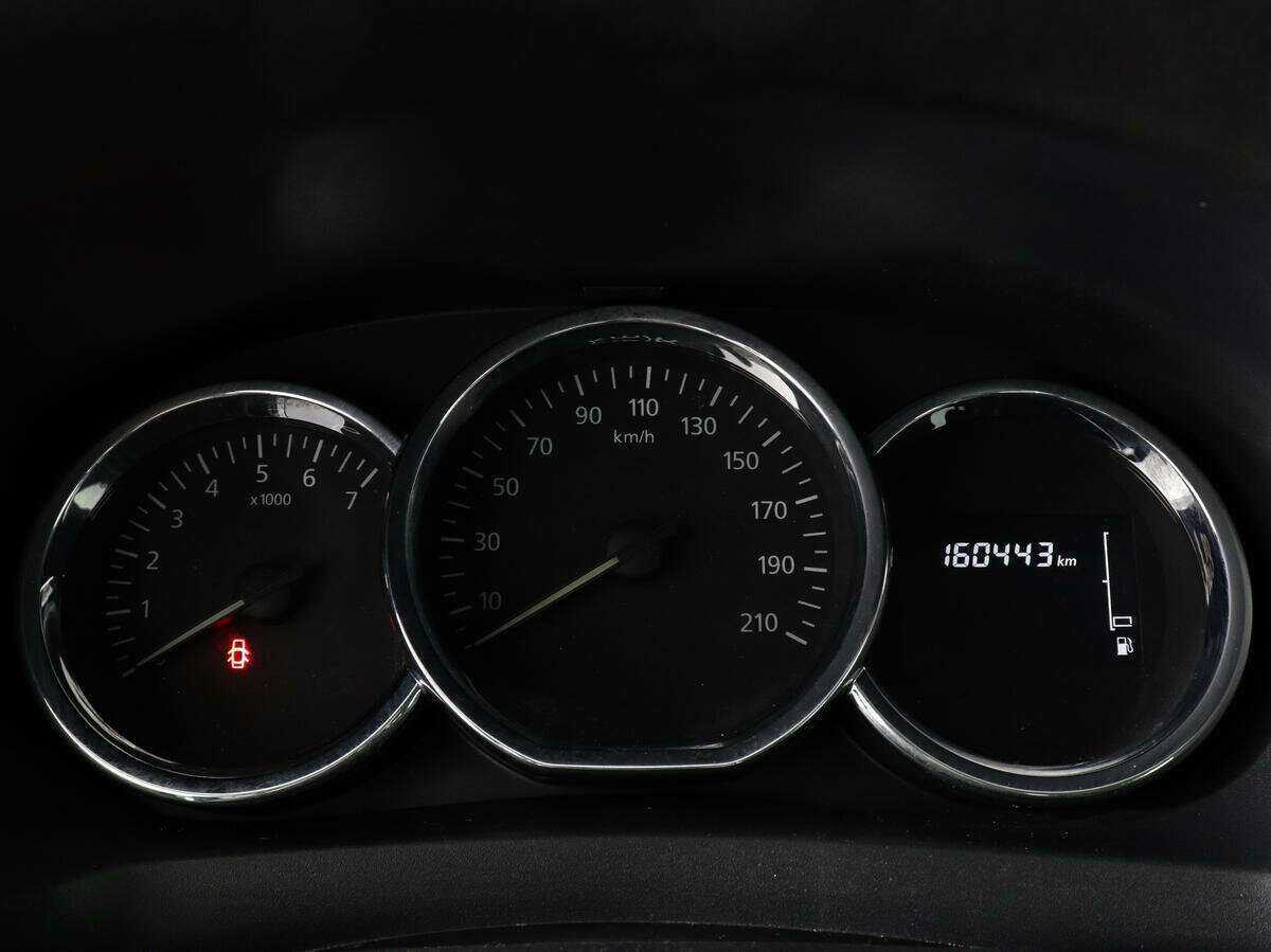 Купить Renault Sandero с пробегом. Фото: #10