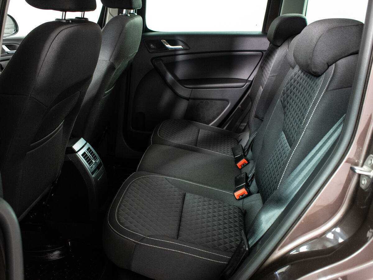 Купить Skoda Yeti с пробегом. Фото: #5